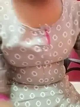 pari_rani7 on StripChat