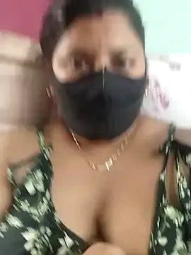 pinkisaha75 on StripChat