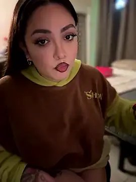 Pumpkin_bunny on StripChat