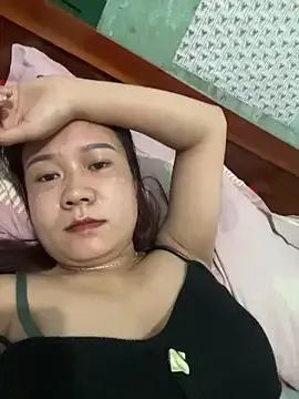 Freechat qinejr37 on StripChat