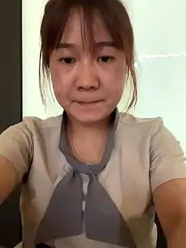 Freechat qinejr37 on StripChat