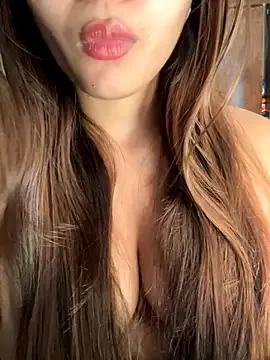 StripChat Queen_Shanuu is Freechat Queen_Shanuu — Show boobs