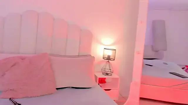 raven_black_ on StripChat