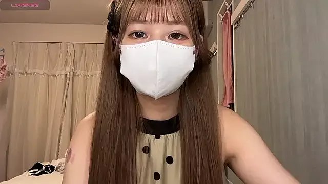 Group Ray-00 on StripChat