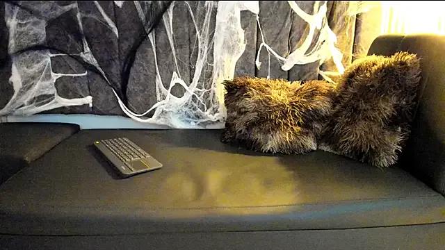 Freechat Rowan_Mills on StripChat