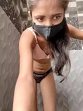 Freechat Ruhi_07 on StripChat