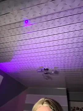 StripChat Sam_Thompsoon_ is Freechat Sam_Thompsoon_ — FINGER IN MI PUSSY + CUM