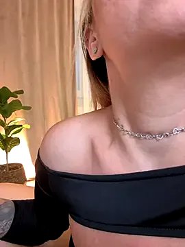 Sandra_Jo on StripChat