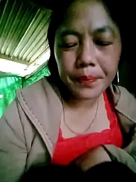 Sara_pusyy on StripChat 