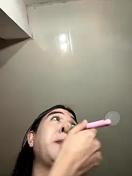 Freechat saracaball_ on StripChat