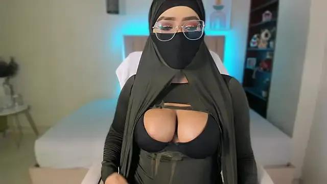 Sasha_Anaan on StripChat