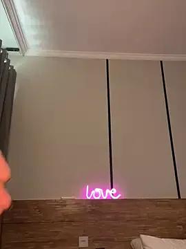 Freechat savana_heart on StripChat