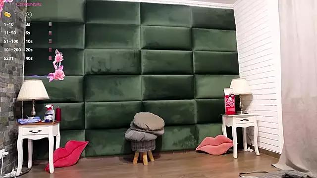 Freechat SelenSummer on StripChat