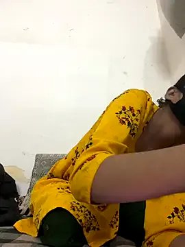 Sexykhushi041 on StripChat