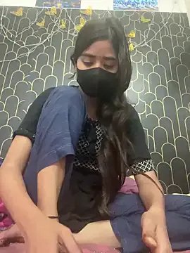 Sexykhushi041 on StripChat
