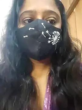 sexynayan23 on StripChat