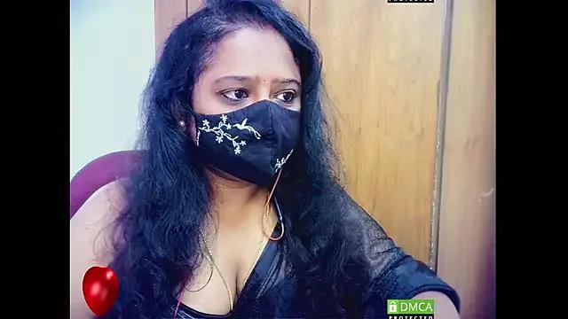 sexynayan23 on StripChat