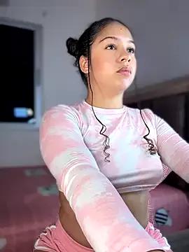 Freechat Shara_dreams on StripChat