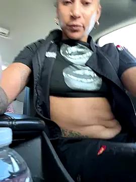 Shuggabutt on StripChat