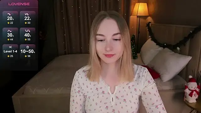 Shy_Polly on StripChat