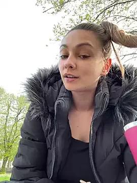 Freechat skyemorgan01 on StripChat