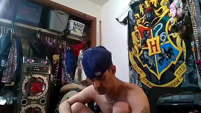 slinginbigD on StripChat