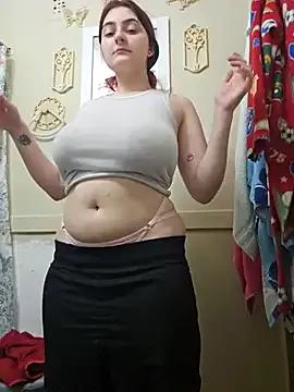 Freechat Snowbunnycake_131 on StripChat