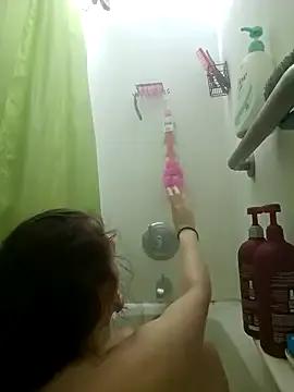 Freechat Snowbunnycake_131 on StripChat