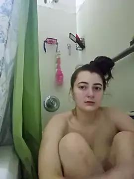 Freechat Snowbunnycake_131 on StripChat