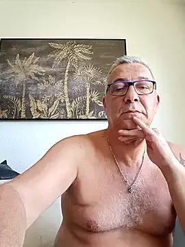 Soloyan on StripChat 