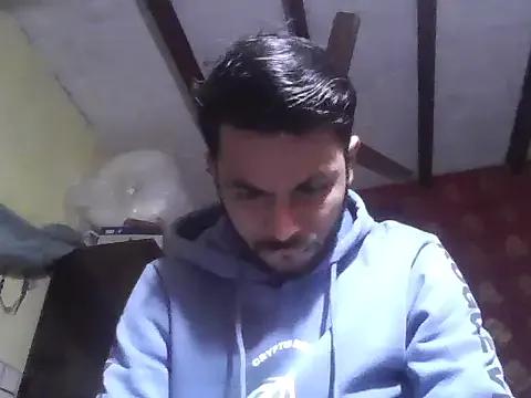 Freechat Stubborndesiboy on StripChat