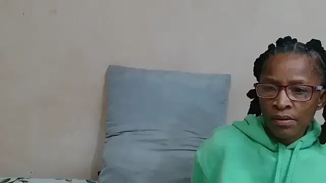 Freechat SugarPoppy24xxx on StripChat