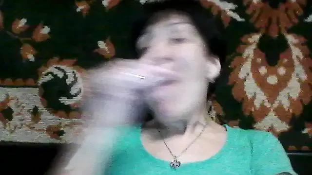 SunnyAmorre on StripChat 