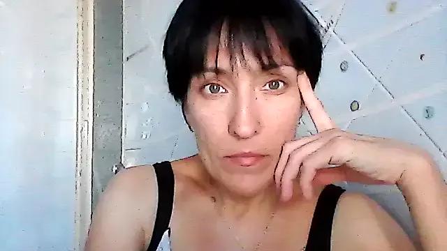 SunnyAmorre on StripChat 