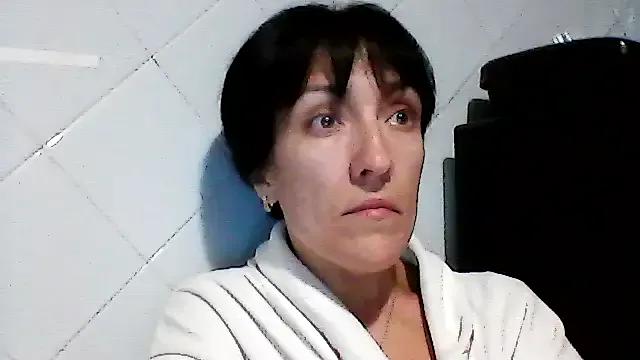 SunnyAmorre on StripChat 