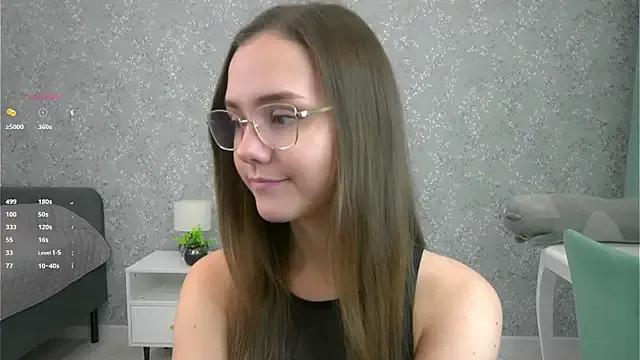 StripChat SweetSaraPie is Freechat SweetSaraPie — tease my pussy and show wet cameltoe