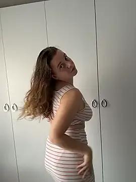 Freechat TenderLaGlamor on StripChat