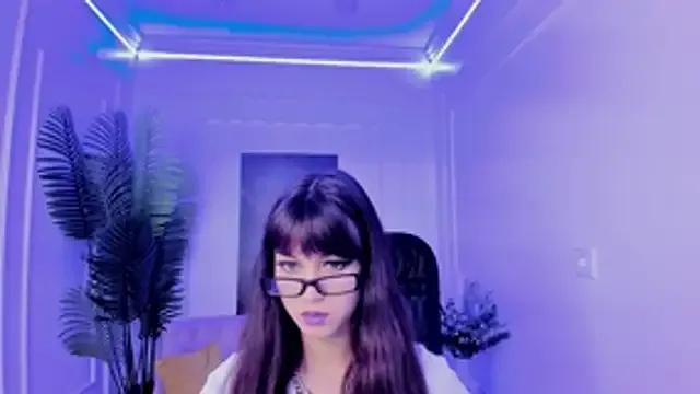 Freechat TiffanyYounge on StripChat