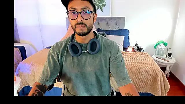 Freechat Tom_cooper_ on StripChat