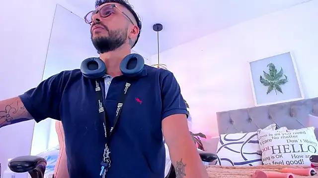 Freechat Tom_cooper_ on StripChat