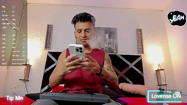 toyboys1 on StripChat