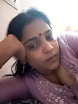 Group Trisha_71 on StripChat