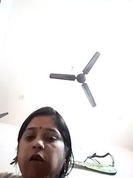 Group Trisha_71 on StripChat