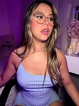 Freechat tuckersabrina on StripChat