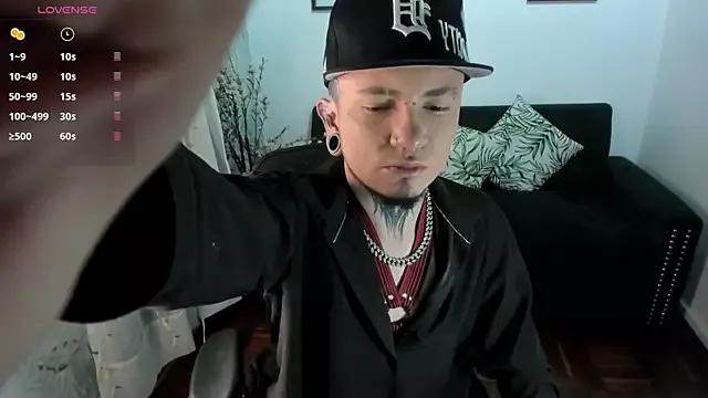 Freechat tyler_jones_ on StripChat