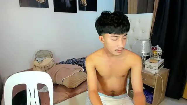 Urloverhardcock on StripChat