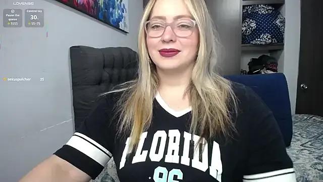 Freechat Valentina_St on StripChat