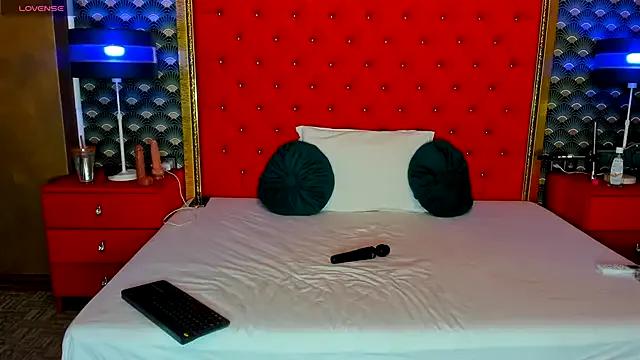 StripChat VallerieJones is Private VallerieJones — amazing oil show on relaxing music