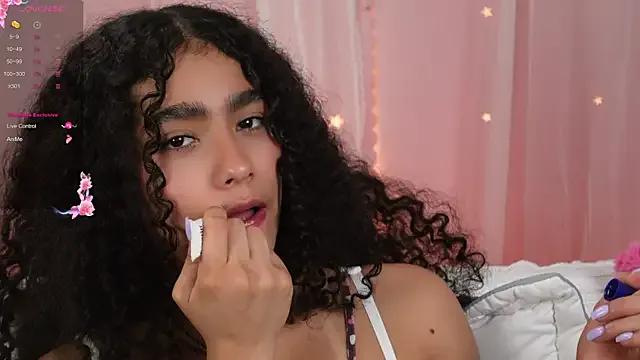 Freechat Victoria_Curly on StripChat