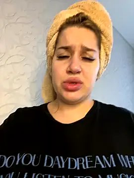 VikiDemini on StripChat